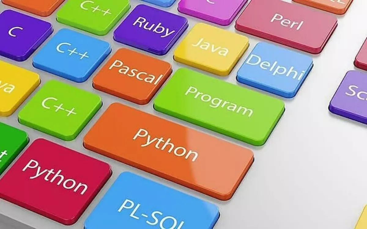 Tự học ngôn ngữ lập trình nào dễ nhất? 4 cách làm quen ngôn ngữ lập trình