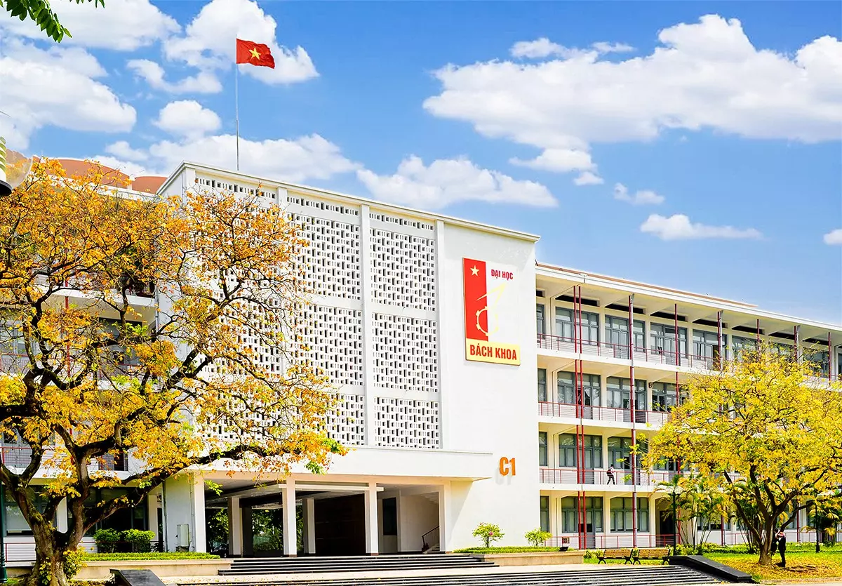 trường đại học đào tạo lập trình nhúng