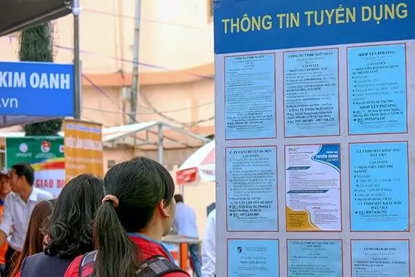 Tuyển dụng nhân sự thông qua trung tâm giới thiệu việc làm