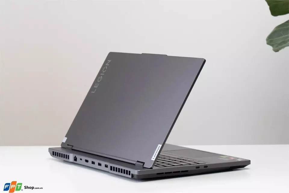 Laptop mạnh nhất 2023