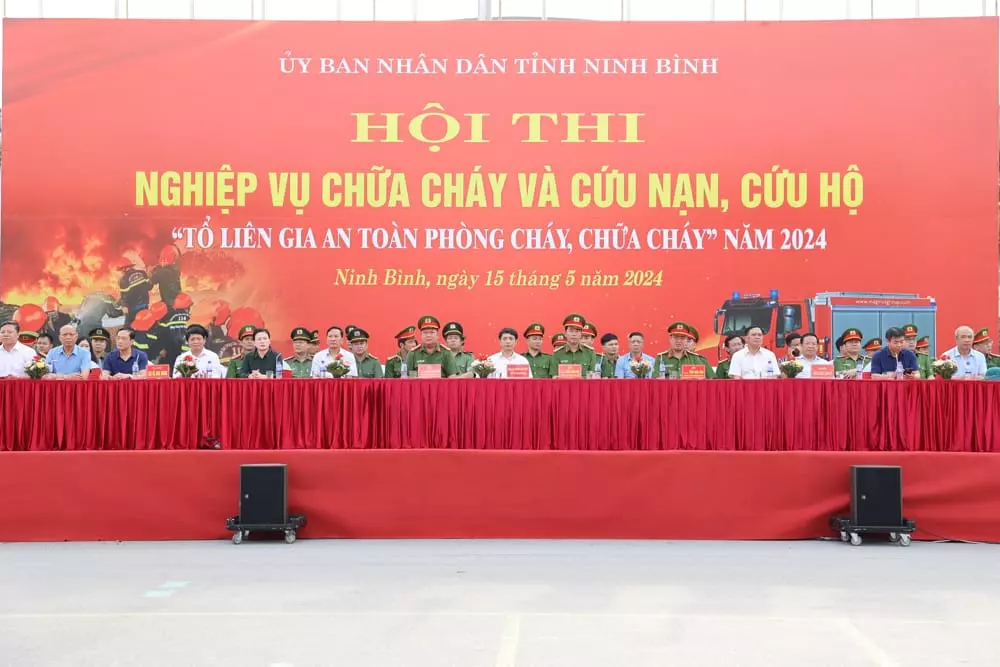 Các đại biểu dự Hội thi